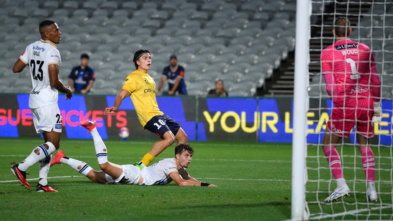 Auckland-s Callan Elliot own goal