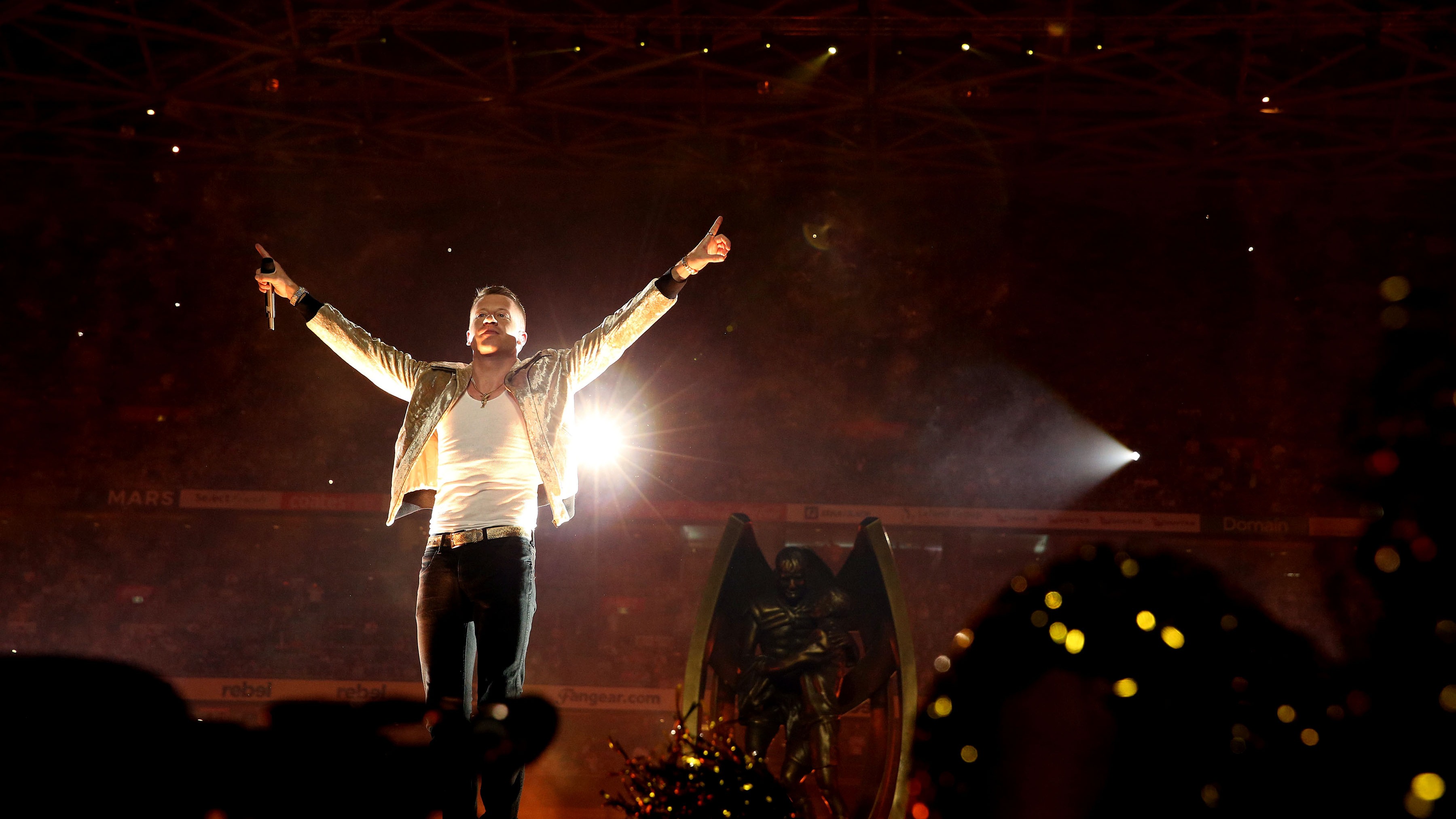 Macklemore 2017 NRL Grand Final 