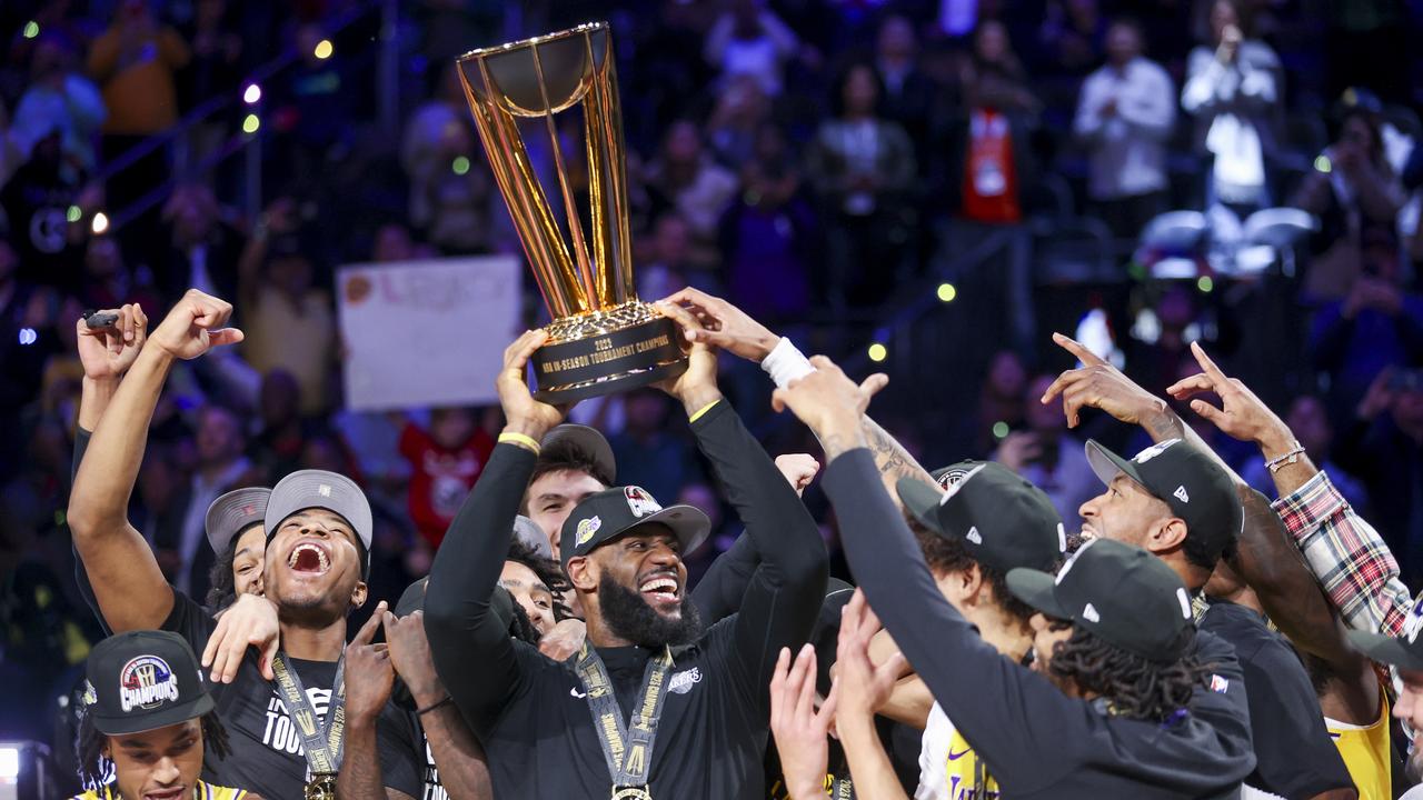 LA Lakers NBA Cup - Lebron James