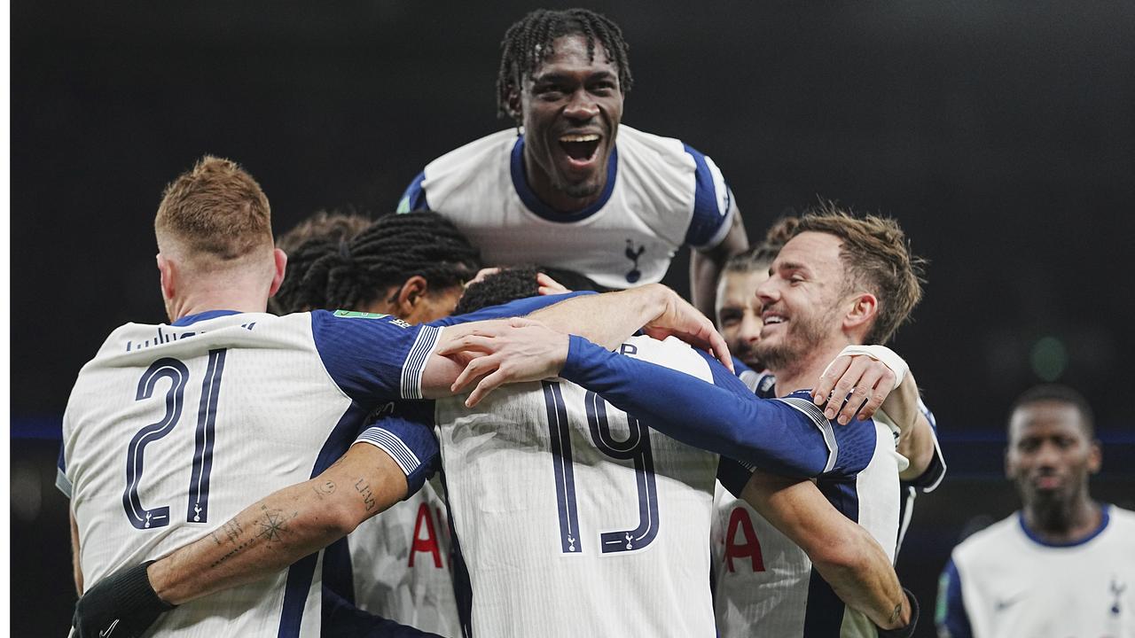 Spurs beat Manchester Utd, brace for Liverpool in League Cup semi-finals