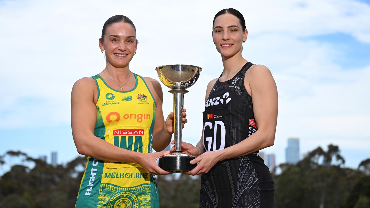 NZ Silver Ferns and Australian Diamonds