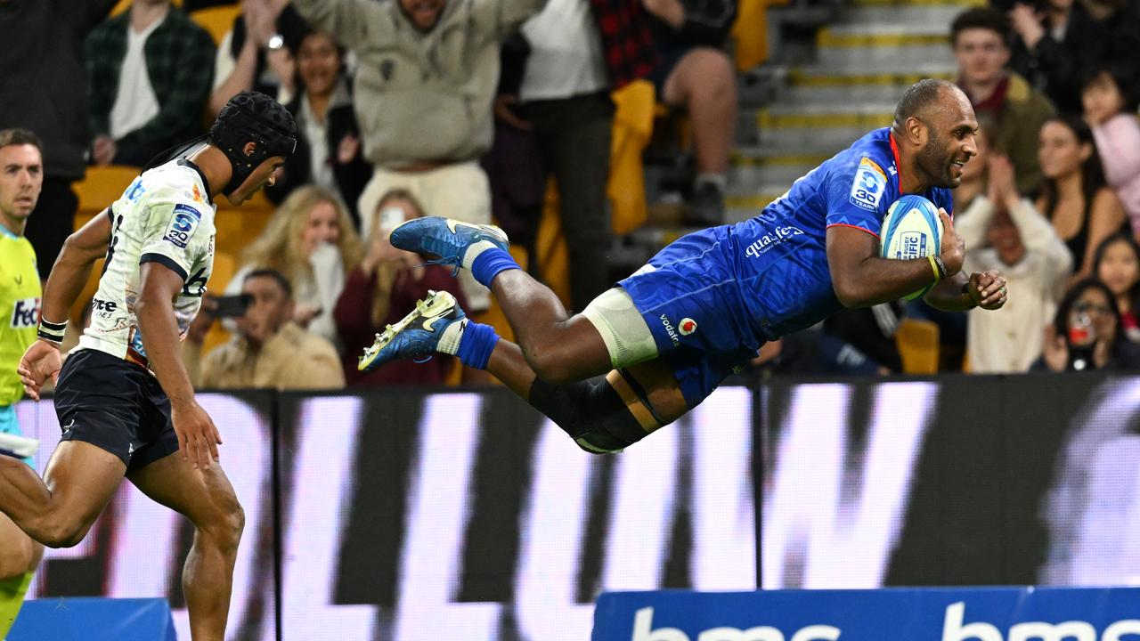 Winger Manasa Mataele