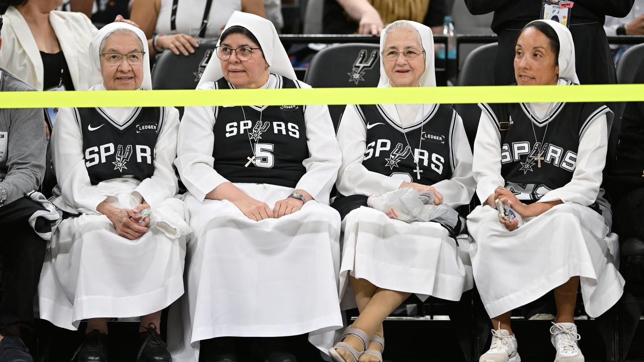 Spurs fans