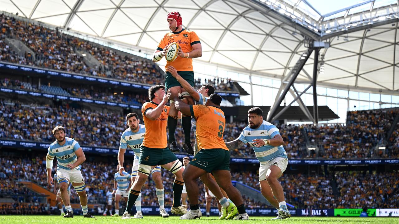 Harry Wilson Lineout