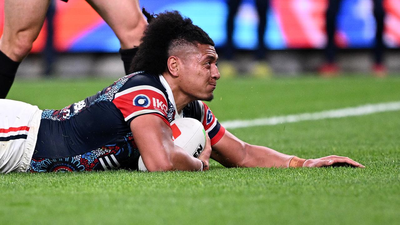 Naufahu Whyte try