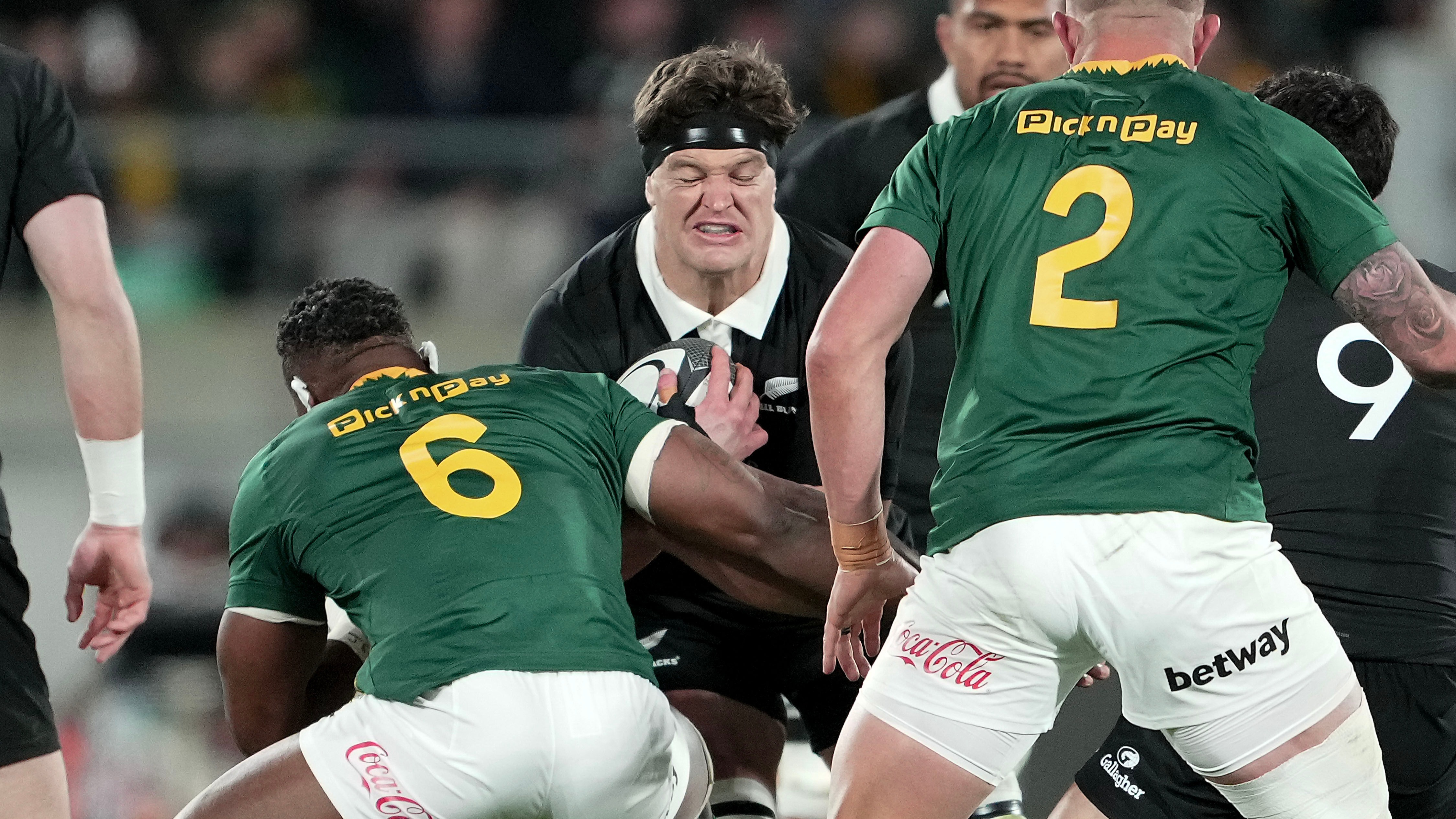 Siya Kolisi and Scott Barrett