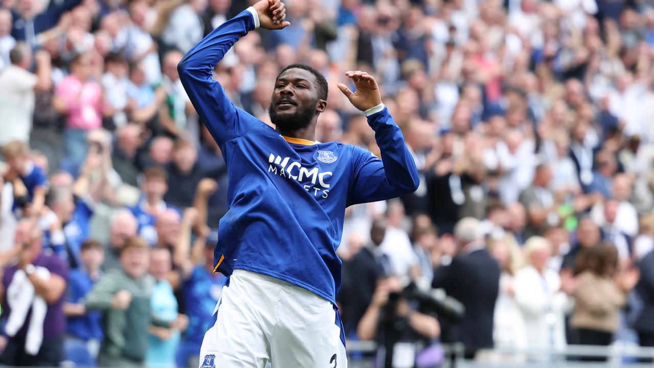 Ainsley Maitland-Niles, Everton