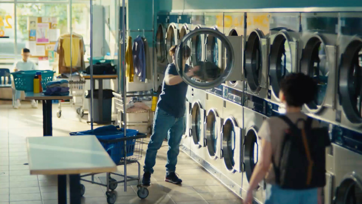 <span>RBC / APPLE</span> — Laundry