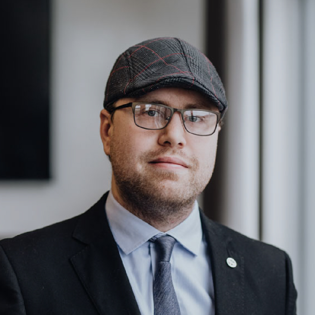 [WordPress Migration Data]
{
  "source": "WordPress Migration",
  "originalUrl": "https://www.sakeliga.org.za/wp-content/uploads/2022/02/Sakeliga-Team-Members_Martin-van-Staden.jpg",
  "wpPath": "/wp-content/uploads/2022/02/Sakeliga-Team-Members_Martin-van-Staden.jpg",
  "wpYear": "2022",
  "wpMonth": "02",
  "wpPostCount": 4,
  "wpPostIds": [
    61811,
    60872,
    61817,
    60876
  ],
  "migratedAt": "2025-09-18T14:09:21.346Z",
  "migratedBy": "wp-media-to-contentful.mjs",
  "fileSize": 367323
}
[End WordPress Migration Data]