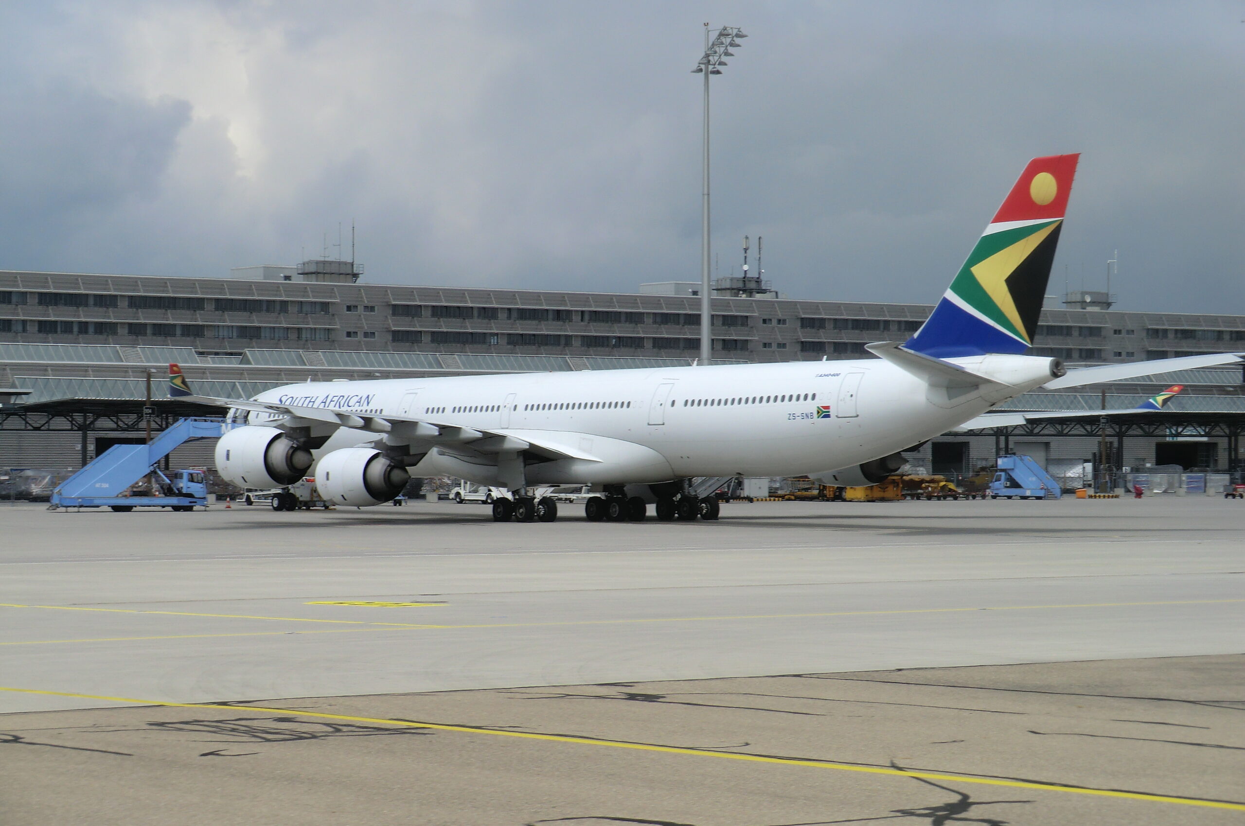 [WordPress Migration Data]
{
  "source": "WordPress Migration",
  "originalUrl": "https://www.sakeliga.org.za/wp-content/uploads/2023/12/aeroplane-airport-munchen-south-african-airlines-airplane-airline-1420429-pxhere.com_-scaled.jpg",
  "wpPath": "/wp-content/uploads/2023/12/aeroplane-airport-munchen-south-african-airlines-airplane-airline-1420429-pxhere.com_-scaled.jpg",
  "wpYear": "2023",
  "wpMonth": "12",
  "wpPostCount": 2,
  "wpPostIds": [
    71922,
    71927
  ],
  "migratedAt": "2025-09-18T13:59:55.033Z",
  "migratedBy": "wp-media-to-contentful.mjs",
  "fileSize": 420865
}
[End WordPress Migration Data]