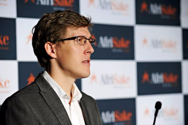 [WordPress Migration Data]
{
  "source": "WordPress Migration",
  "originalUrl": "https://www.sakeliga.org.za/wp-content/uploads/2020/08/Piet-le-Roux-1.png",
  "wpPath": "/wp-content/uploads/2020/08/Piet-le-Roux-1.png",
  "wpYear": "2020",
  "wpMonth": "08",
  "wpPostCount": 1,
  "wpPostIds": [
    40434
  ],
  "migratedAt": "2025-09-18T14:23:23.395Z",
  "migratedBy": "wp-media-to-contentful.mjs",
  "fileSize": 241685
}
[End WordPress Migration Data]