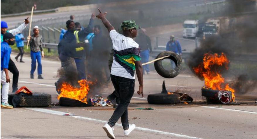 [WordPress Migration Data]
{
  "source": "WordPress Migration",
  "originalUrl": "https://www.sakeliga.org.za/wp-content/uploads/2021/07/MV.jpg",
  "wpPath": "/wp-content/uploads/2021/07/MV.jpg",
  "wpYear": "2021",
  "wpMonth": "07",
  "wpPostCount": 1,
  "wpPostIds": [
    51135
  ],
  "migratedAt": "2025-09-18T14:20:26.356Z",
  "migratedBy": "wp-media-to-contentful.mjs",
  "fileSize": 58584
}
[End WordPress Migration Data]