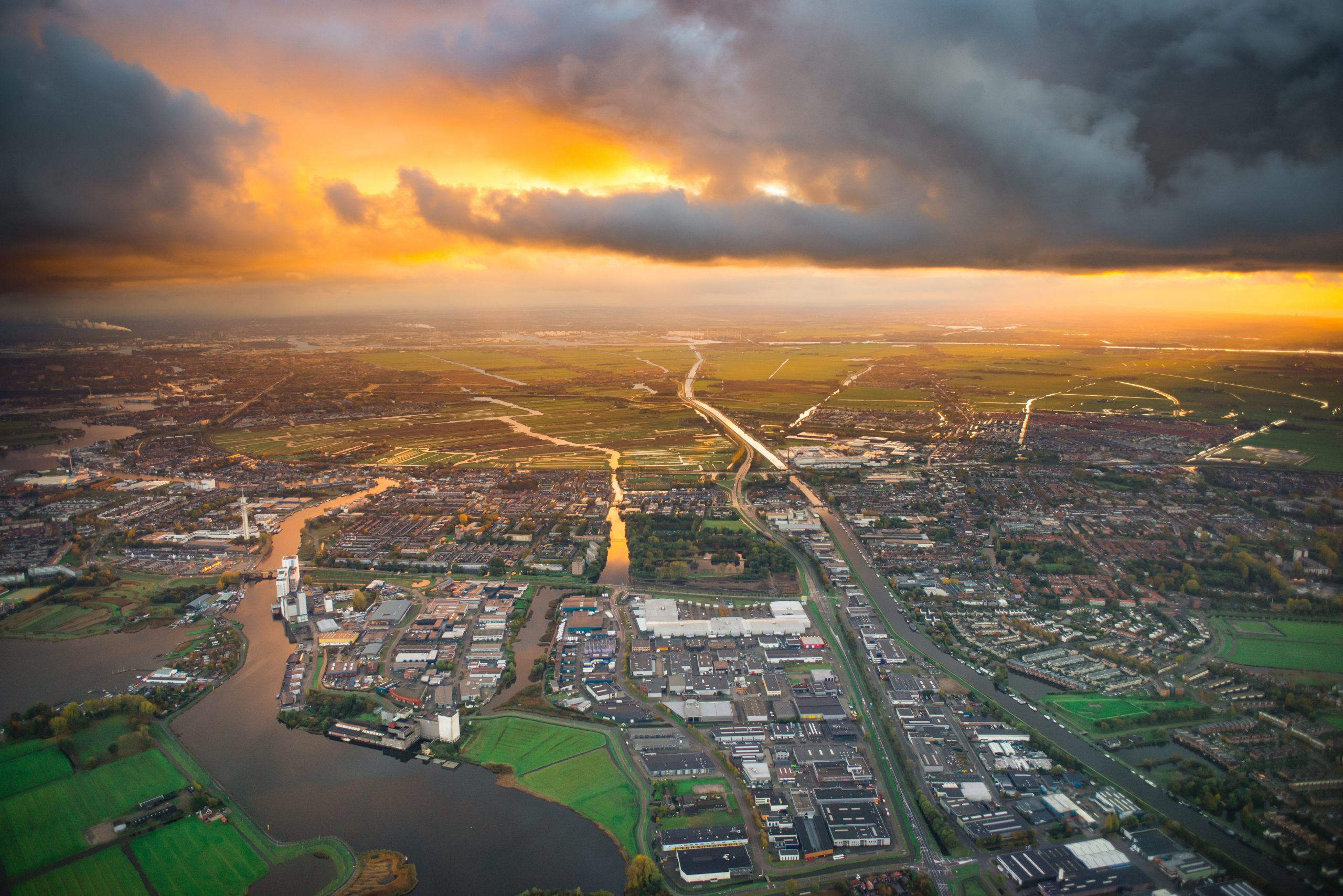 [WordPress Migration Data]
{
  "source": "WordPress Migration",
  "originalUrl": "https://www.sakeliga.org.za/wp-content/uploads/2020/08/aerial-architecture-buildings-245634-scaled-1.jpg",
  "wpPath": "/wp-content/uploads/2020/08/aerial-architecture-buildings-245634-scaled-1.jpg",
  "wpYear": "2020",
  "wpMonth": "08",
  "wpPostCount": 1,
  "wpPostIds": [
    40490
  ],
  "migratedAt": "2025-09-18T14:23:28.801Z",
  "migratedBy": "wp-media-to-contentful.mjs",
  "fileSize": 659253
}
[End WordPress Migration Data]