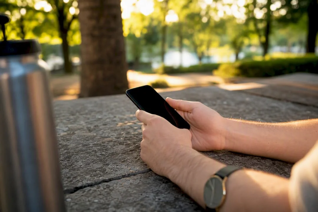 Browse Tinder Without an Account: What Actually Works