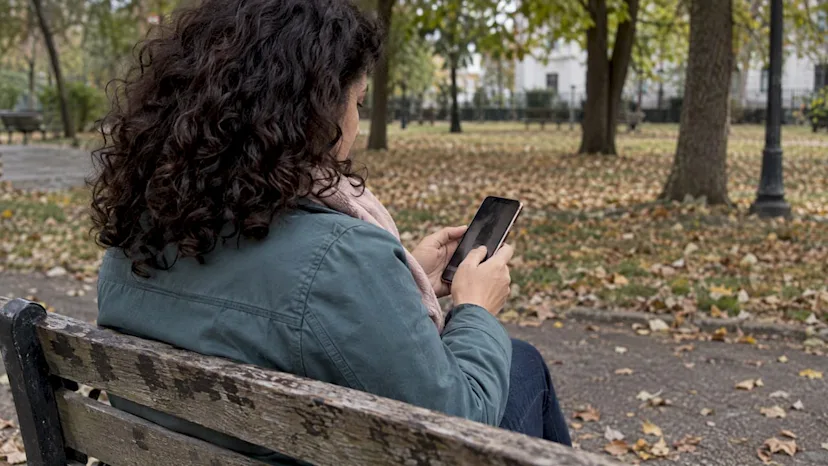 Search Dating Profiles by Photo: 8 Steps Before a Discreet Scan