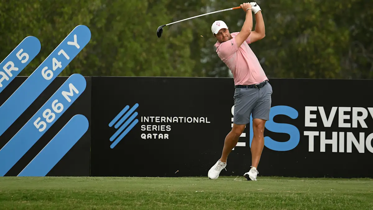 Uihlein leads International Series Qatar after Round 2 | LIV Golf