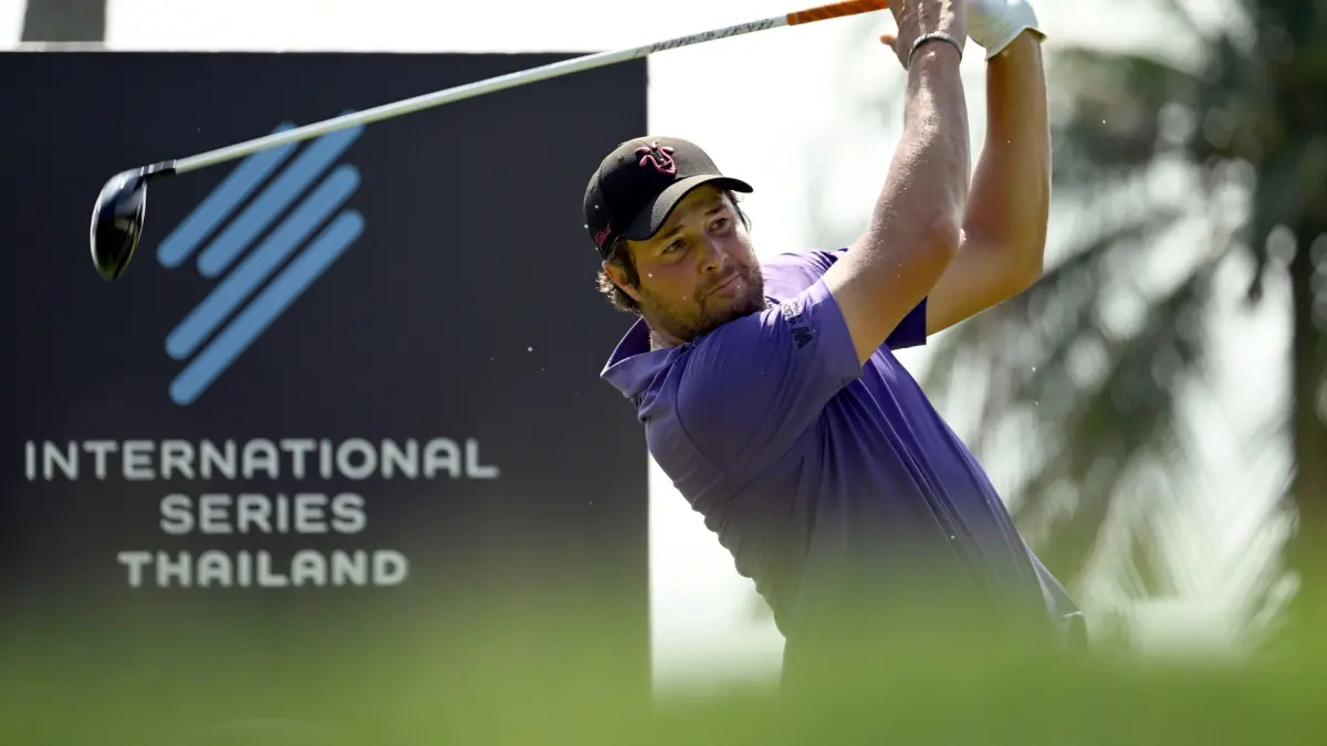 Uihlein leads after Round 3 at Intl. Series Thailand | LIV Golf