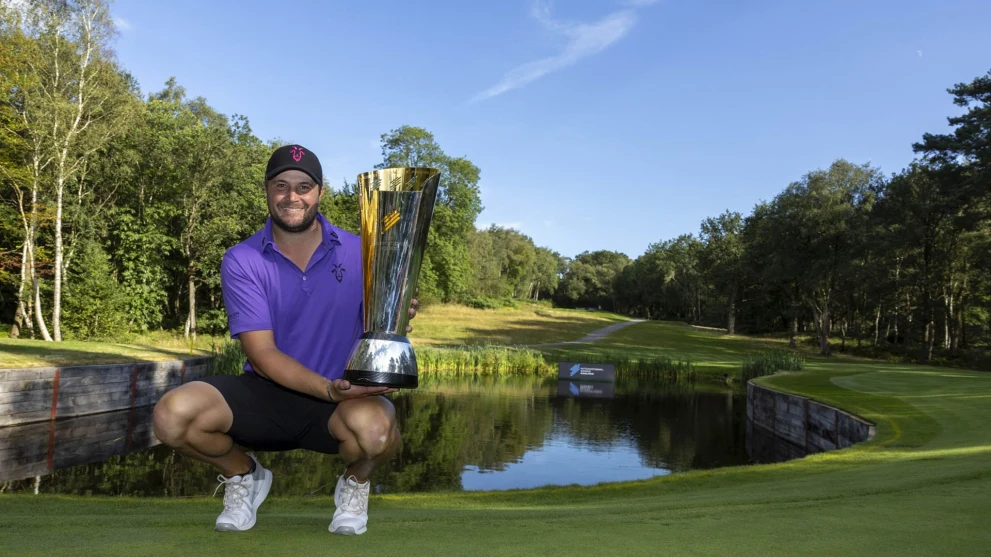 Uihlein wins International Series England