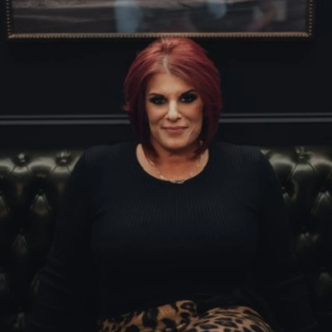 Broker - Amber Brown