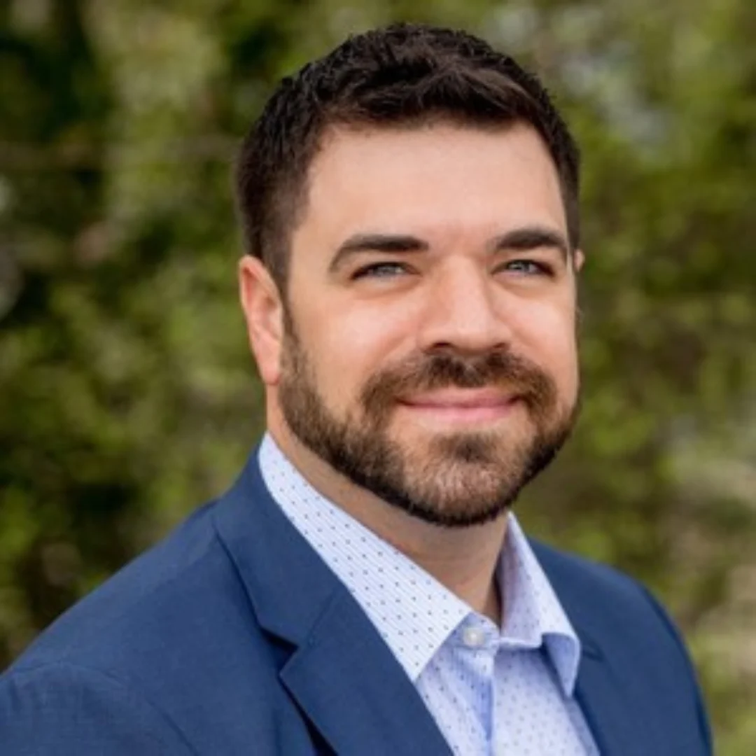 Manager - Steven Edwards