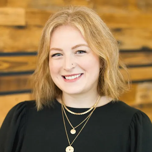 Shelby-Sharron Shelby-Sharron Square-Hi-Res-878x1024