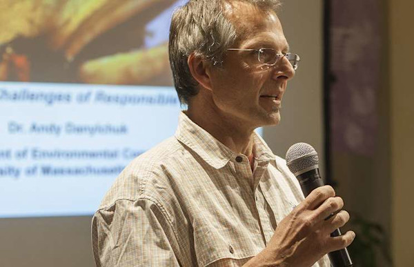 Keep ‘Em Wet: Andy Danylchuk’s Study on Catch-and-Release Steelhead