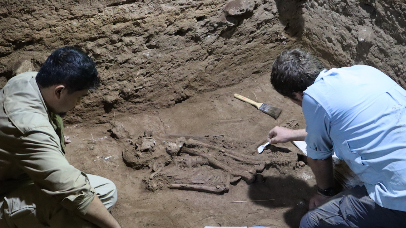 Photos: Archeologists Discover 31,000-Year-Old Amputee