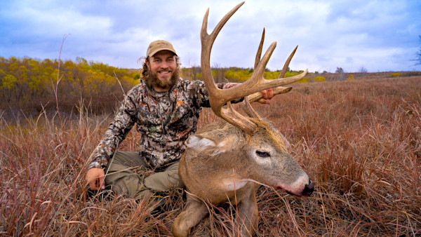 Tips for Bowhunting Deer in Open Country
