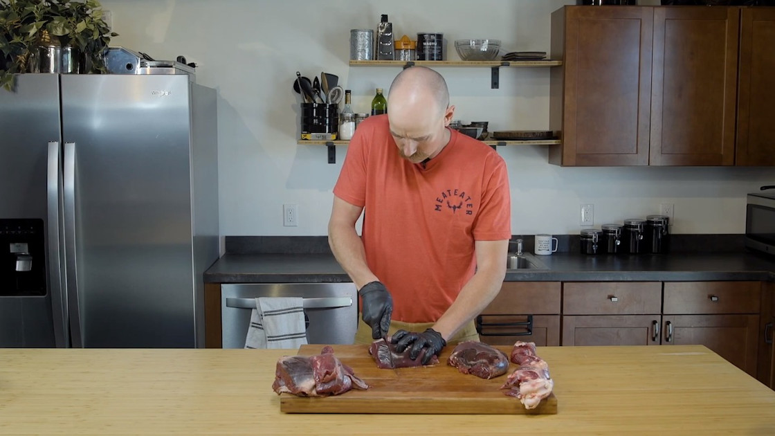 Video How to Properly Cut a Venison Steak MeatEater Wild Foods