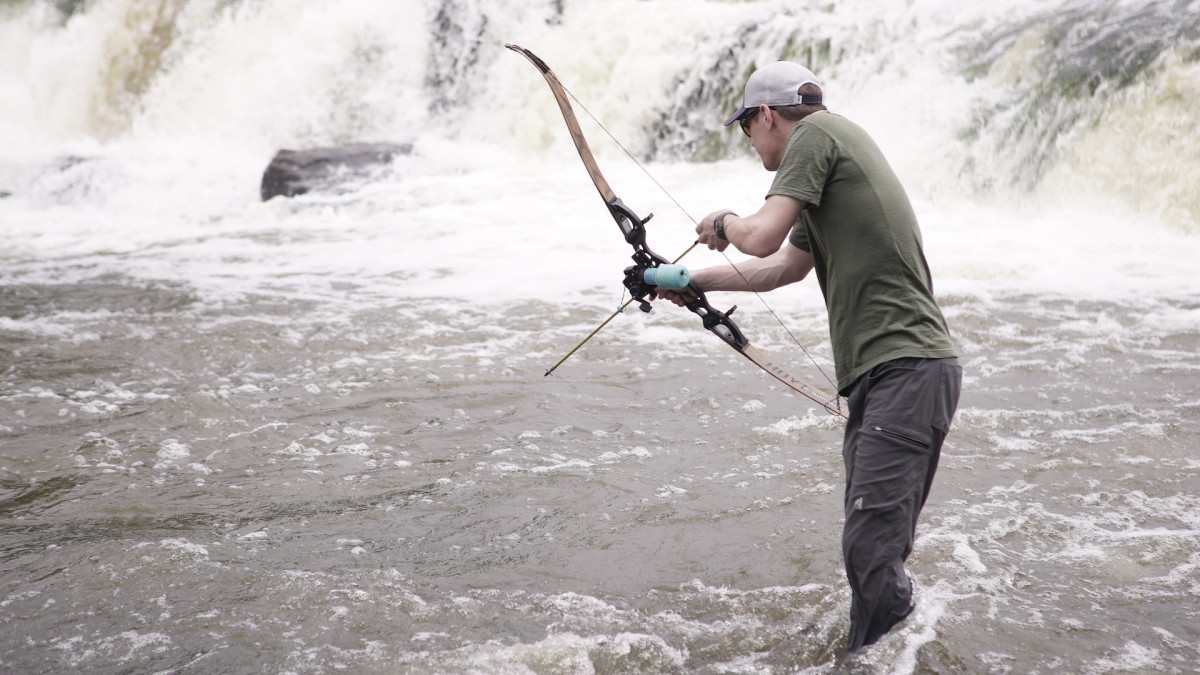 Setting up a Bow Fishing Arrow