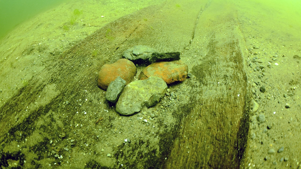 Archaeologists Find Ancient Dugouts on Bottom of Wisconsin Lake ...