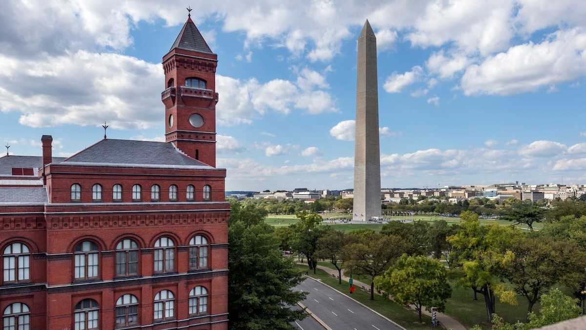 Sidney_Yates_Federal_Building,_Washington,_D.C_LCCN2014650010.tif.jpg