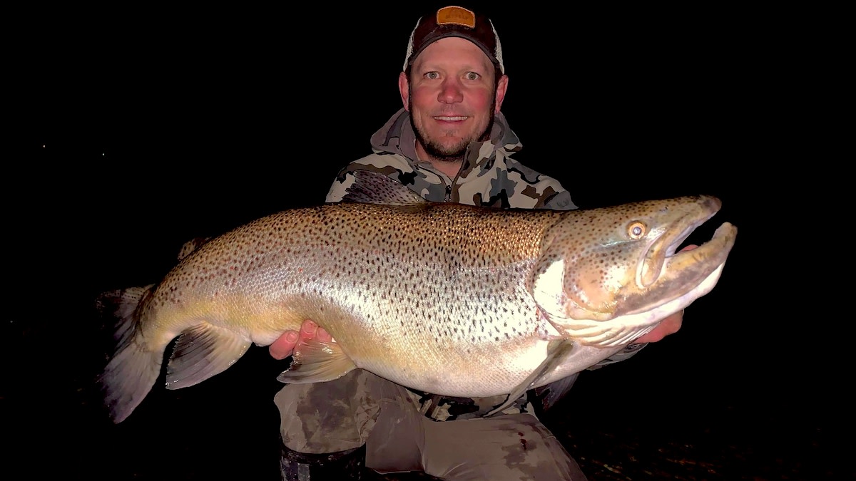 Indiana man breaks state fishing record twice in 1 day on Lake Michigan