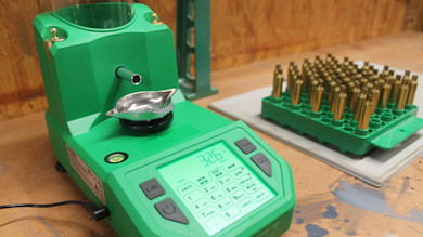Electronic vs. Mechanical Powder Dispensers: Pros and Cons