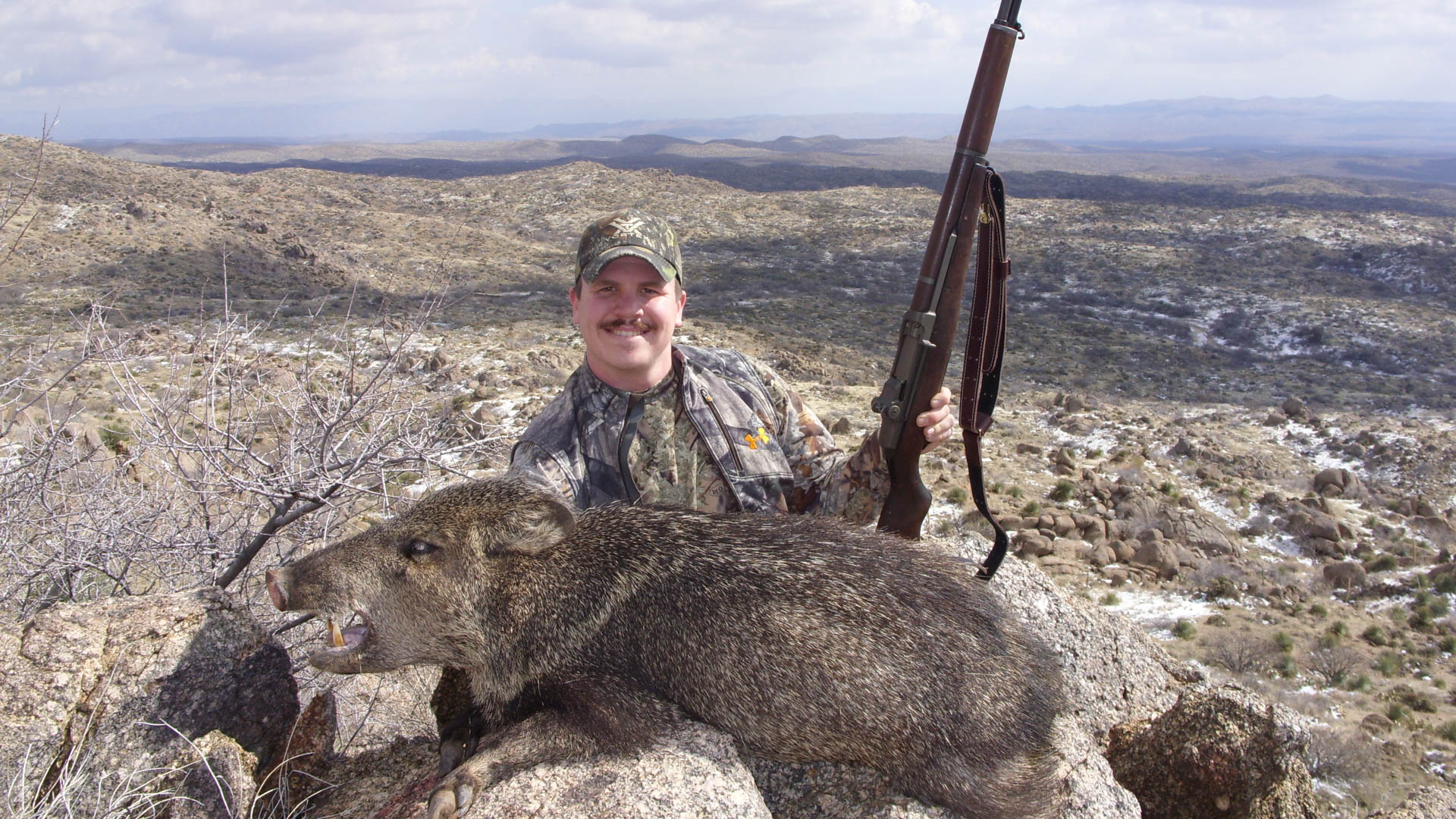 Javelina grip-n-grin