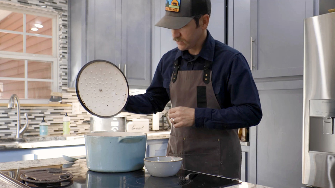 Video How to Make Squirrel and Dumplings MeatEater Wild Foods