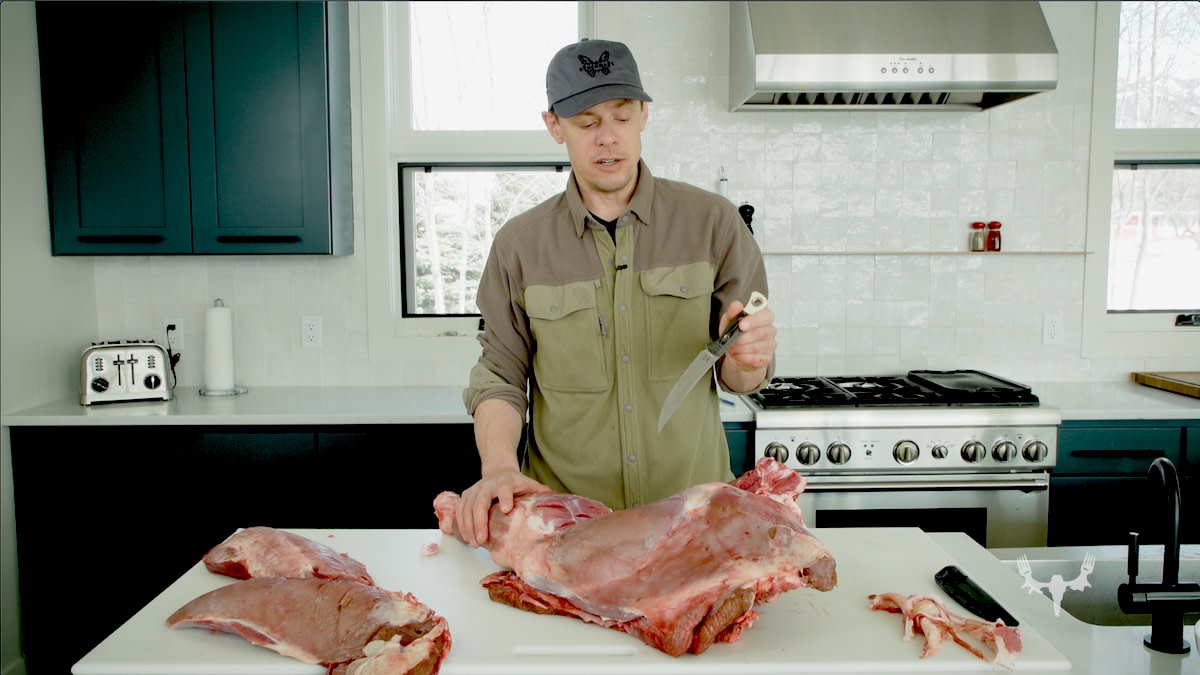 Video: How to Remove Backstraps from a Deer