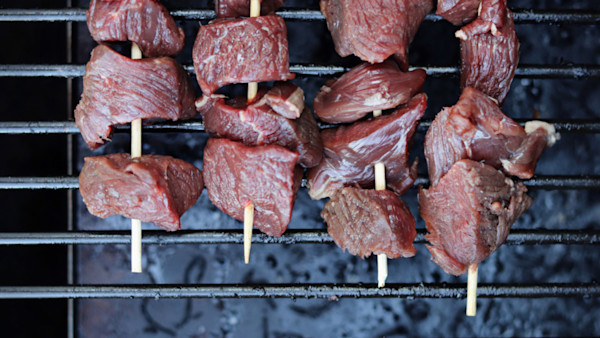 Venison Chislic: A South Dakota Delicacy