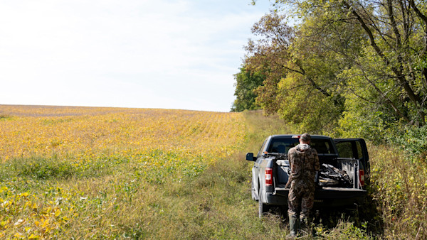 Why Are So Many Deer Hunters So Lazy? 