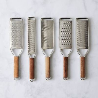 Master Series Grater with Walnut Handle