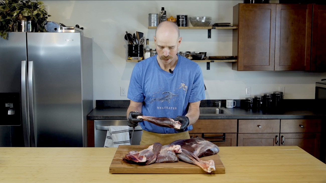 Video: How to Remove Venison Shanks