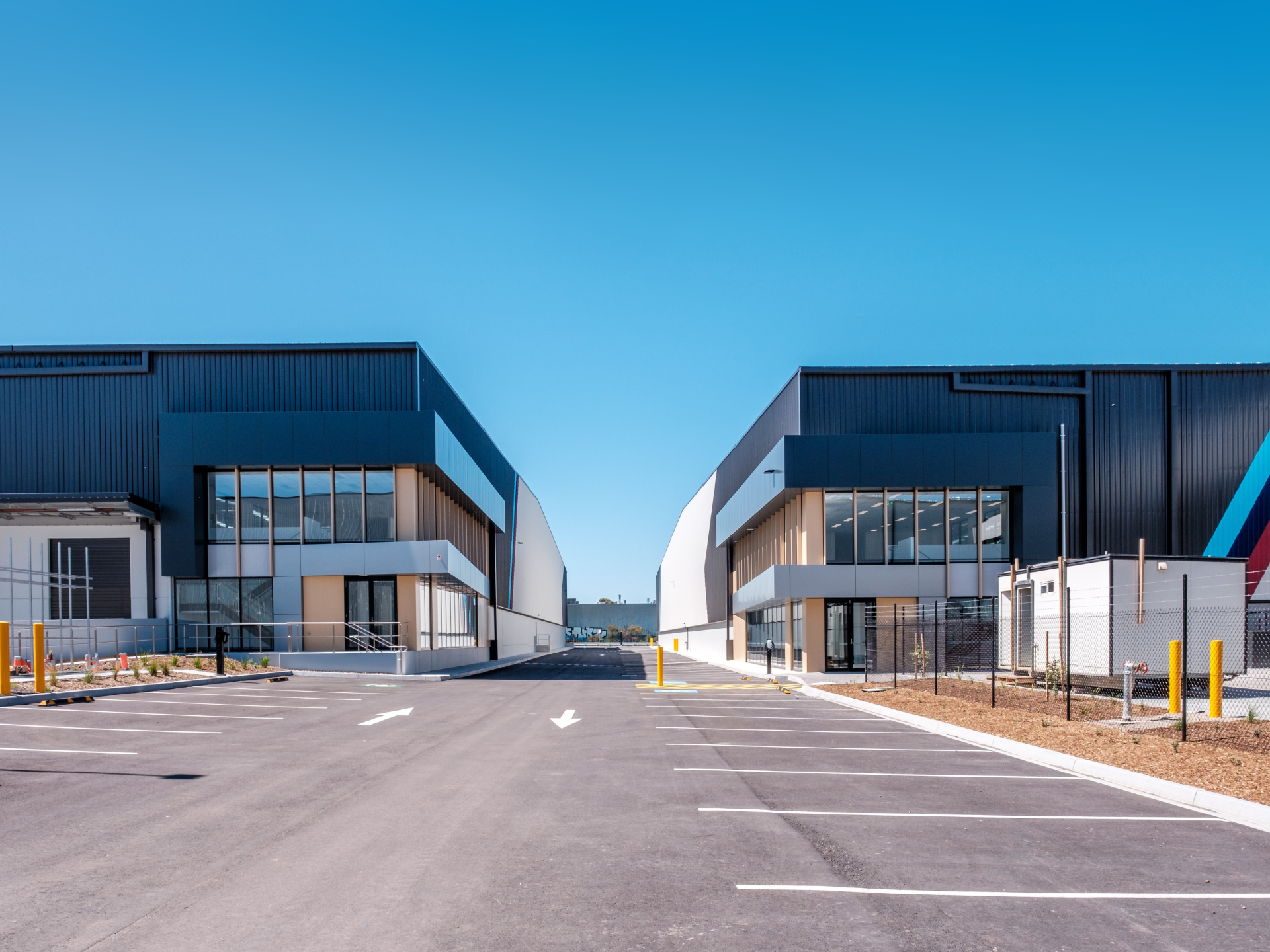 [Image] Coolaroo Industry Park PC Hero