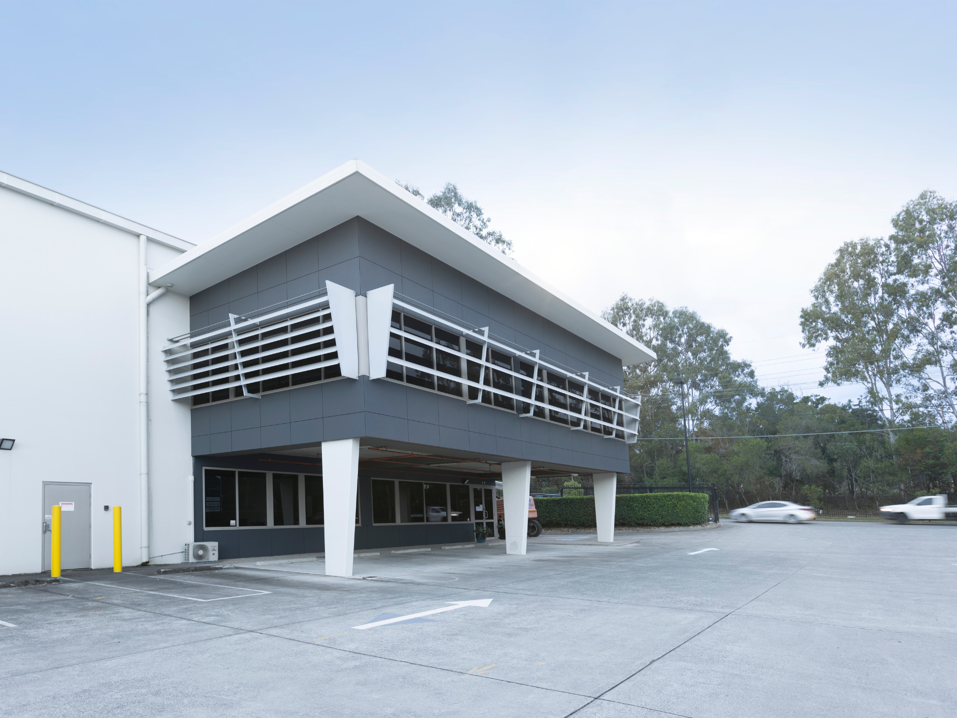 Image: 1425 Boundary Road_1