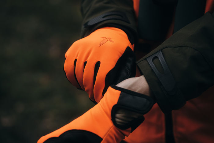 SWAROVSKI OPTIK gear collection, GP gloves pro orange