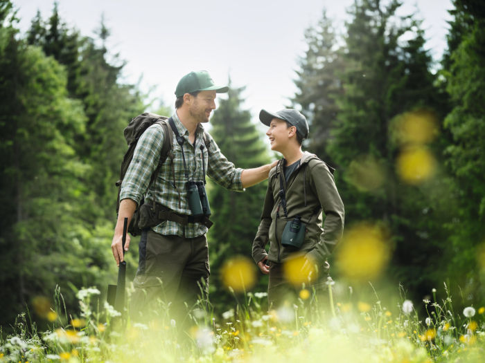 The fun of exploration – how the SWAROVSKI OPTIK dG turns everyone into a wildlife expert - Exploring nature with young people is both enriching and exciting.