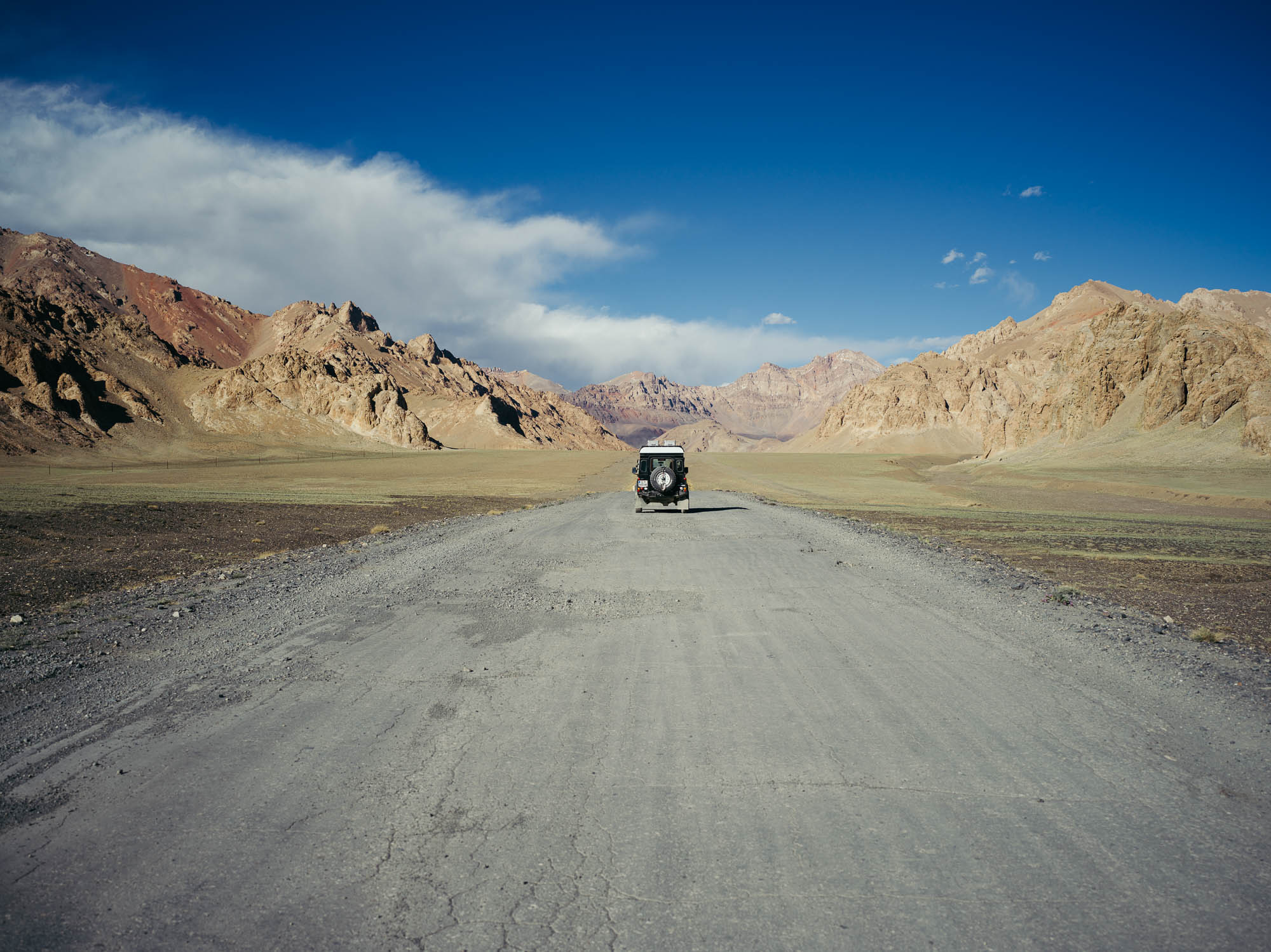 Swarovski Optik Surprises along the Silk Road Nature Outdoor car driving away landscape