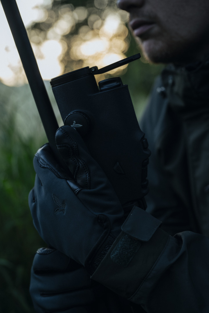 Visor térmico Swarovski Optik TX Encounter · imagen oficial en su entorno