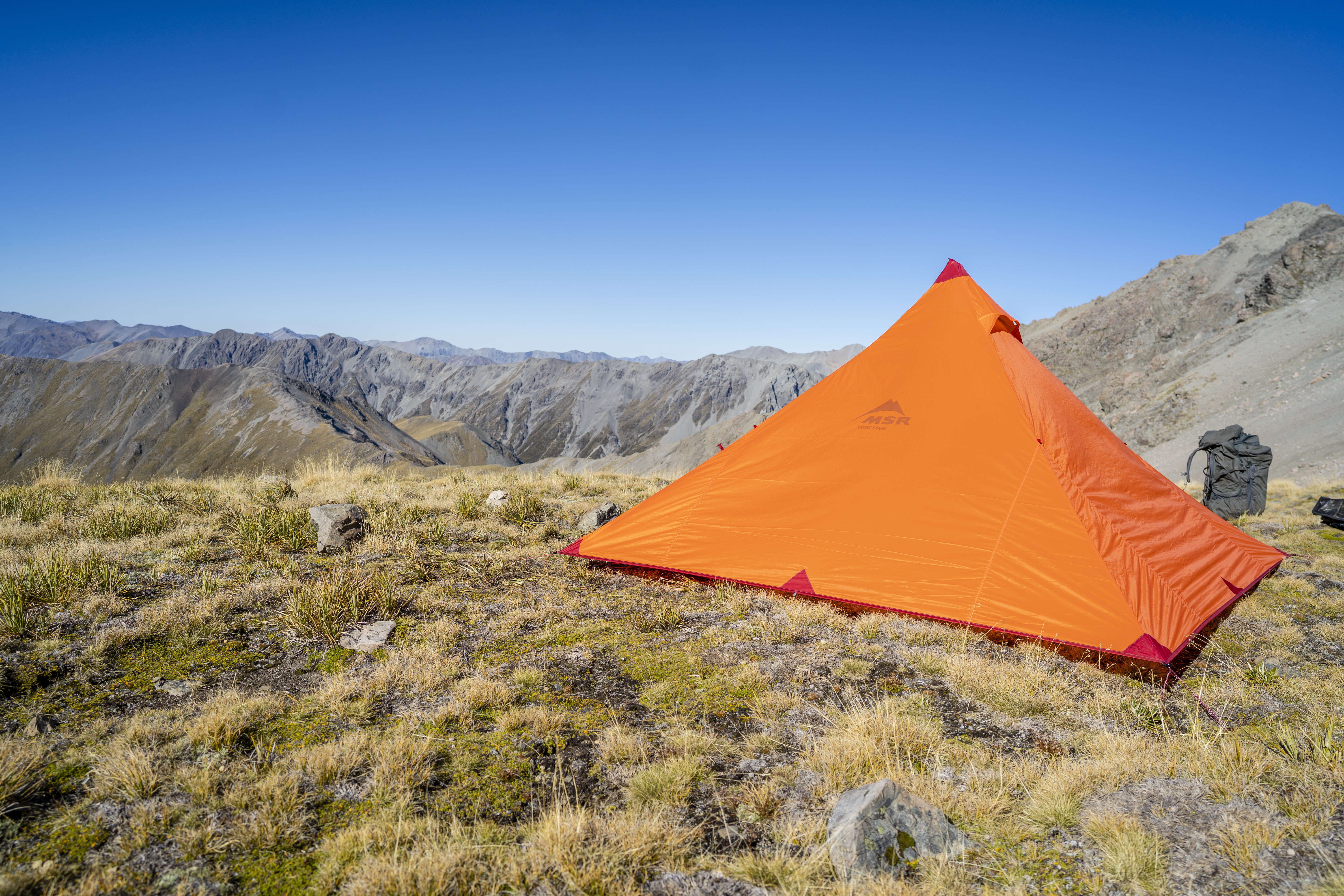 EL Range 10x32 on tour in the mountains of New Zealand