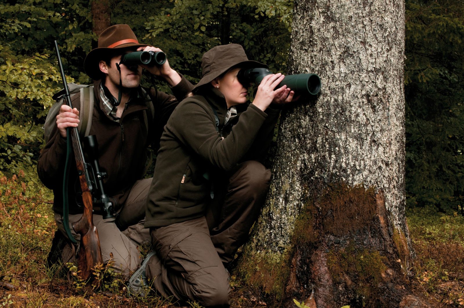 ATS spotting scope hunters in forest ID 372725
