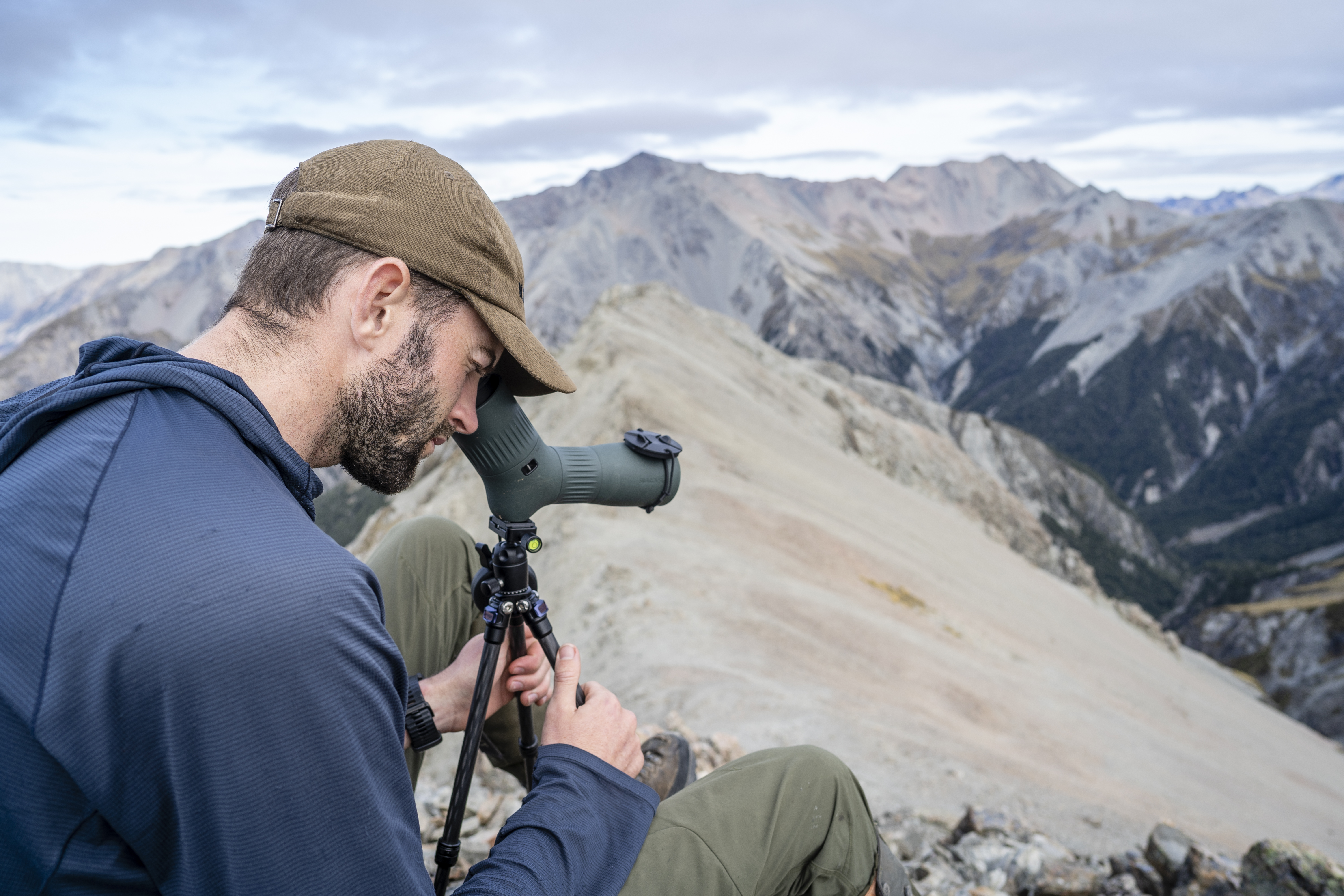 EL Range 10x32 on tour in the mountains of New Zealand